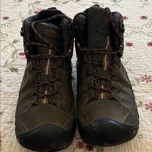 KEEN Men's Dark Brown Outdoor Boots